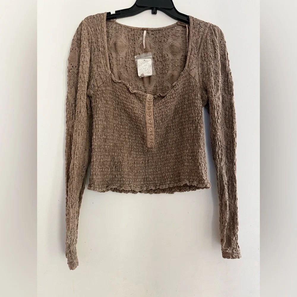 Free People Textured Earthy Neutral Knit Boho Chic Top Size L - Picture 2 of 5